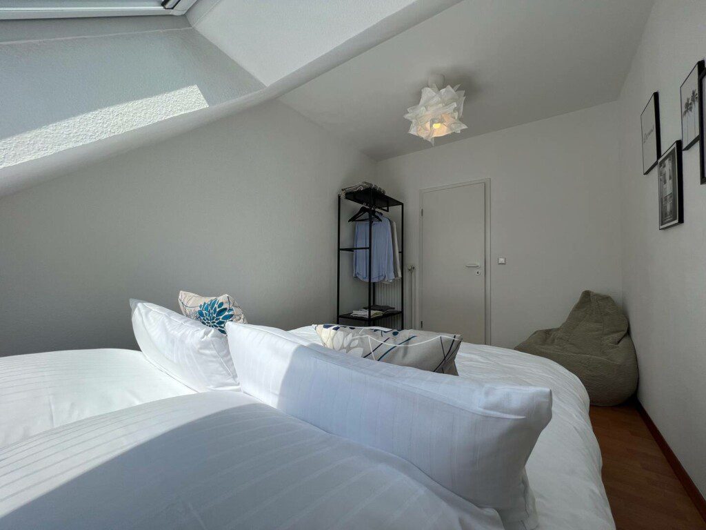 0283d6cf bf80 434f 8044 756223622bff